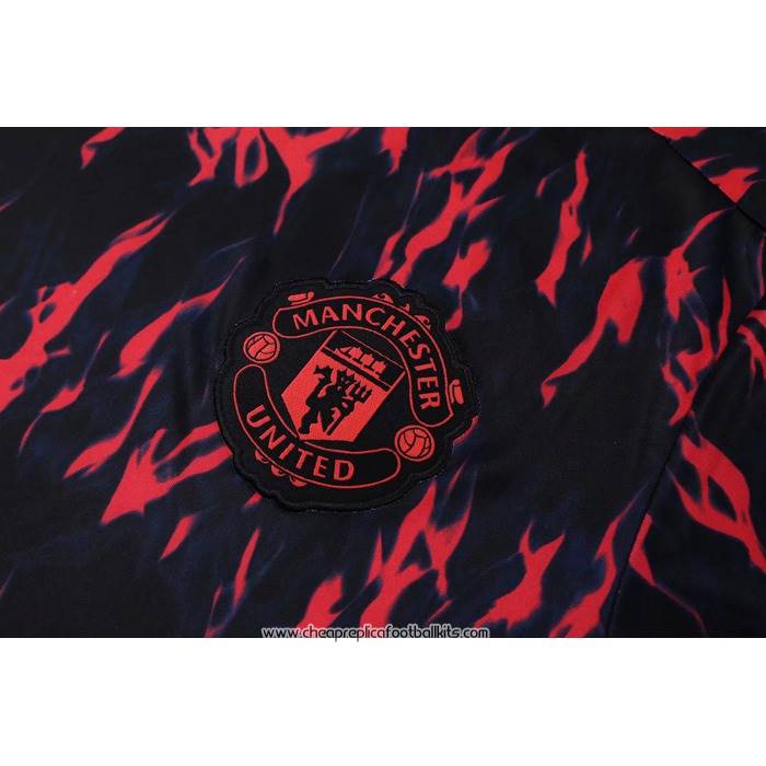 Tracksuit
 Manchester United 2022 Short Sleeve
 Red
 - Shorts
